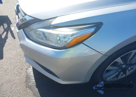 2017 Nissan Altima 2.5 Sl z USA, uszkodzony, nr VIN 1N4AL3AP2HC211905